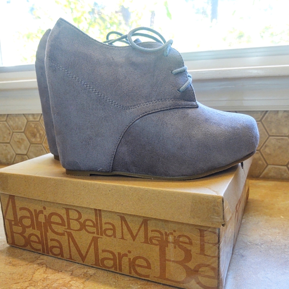 Bella Marie Heeled Ankle Boots Grey Suede Sz 7